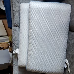 Pair of Queen cooling pillows